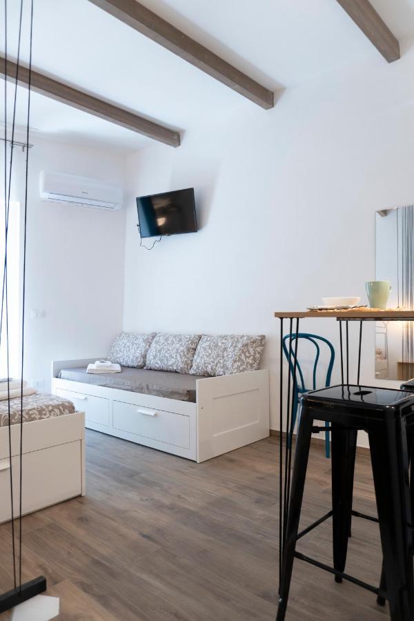Carrettieri54 Apartment